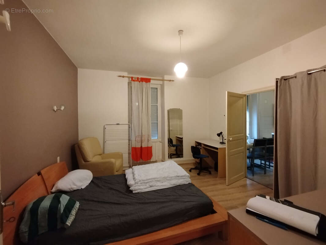 Appartement à FOUGERES