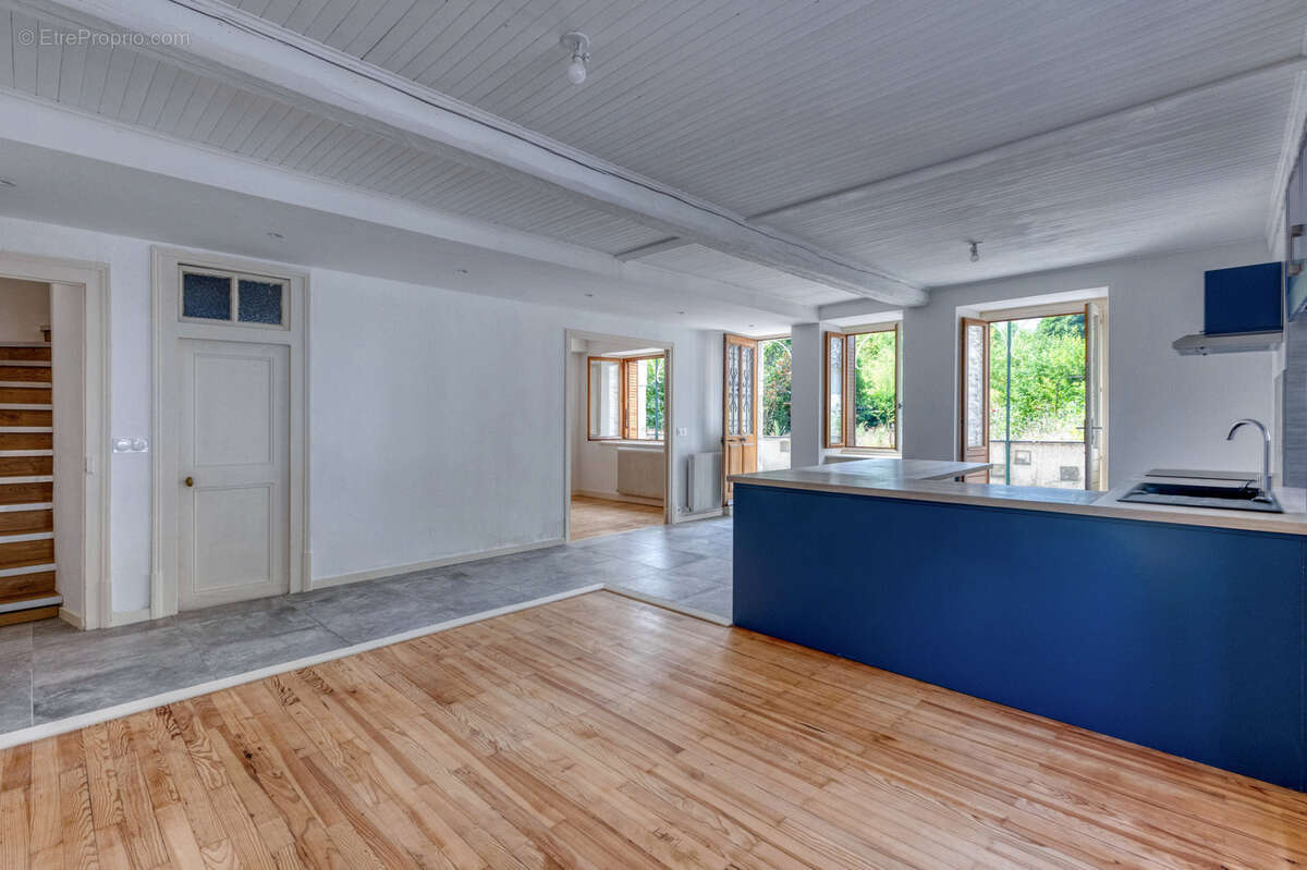 Appartement à SASSENAGE