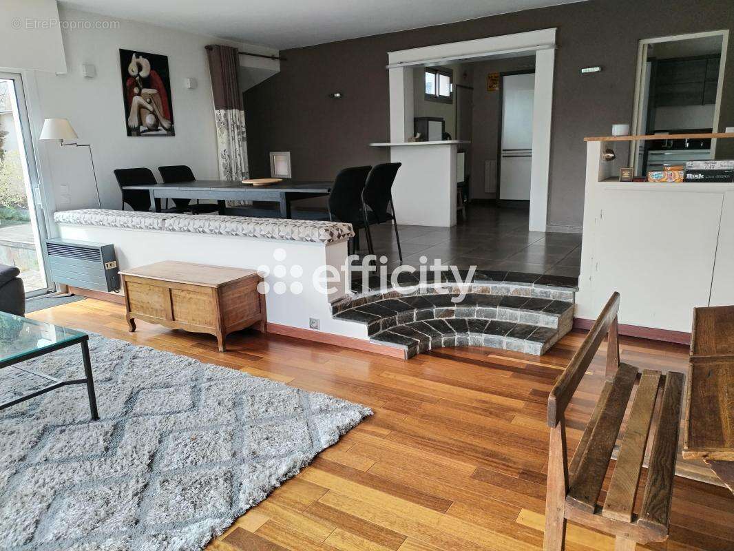 Maison à MAGNY-LES-HAMEAUX