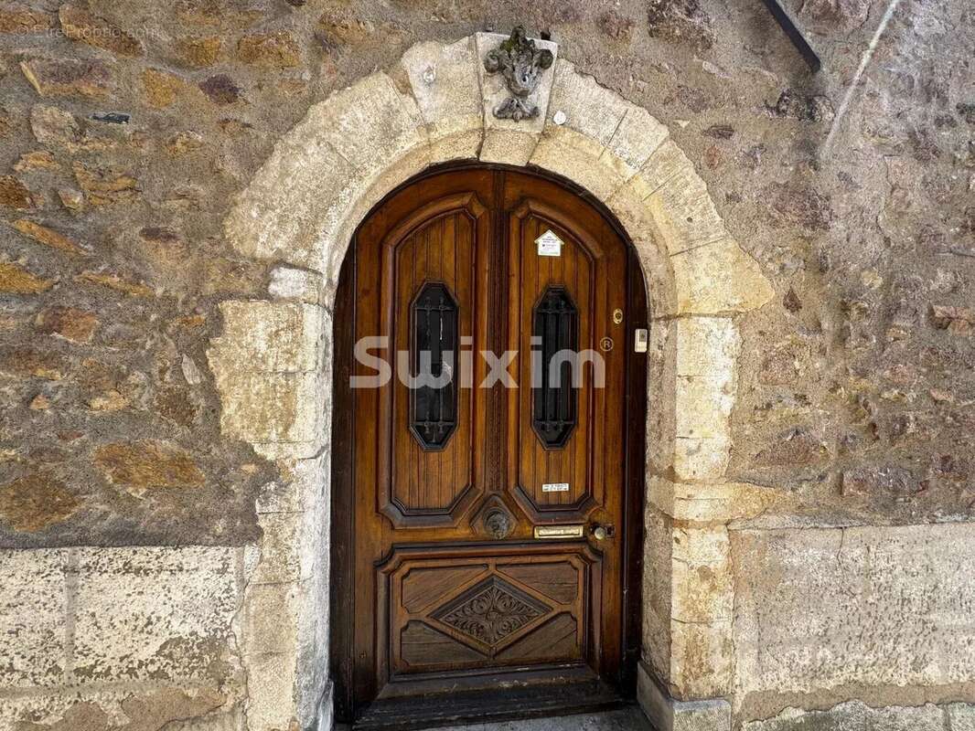 Maison à AVALLON