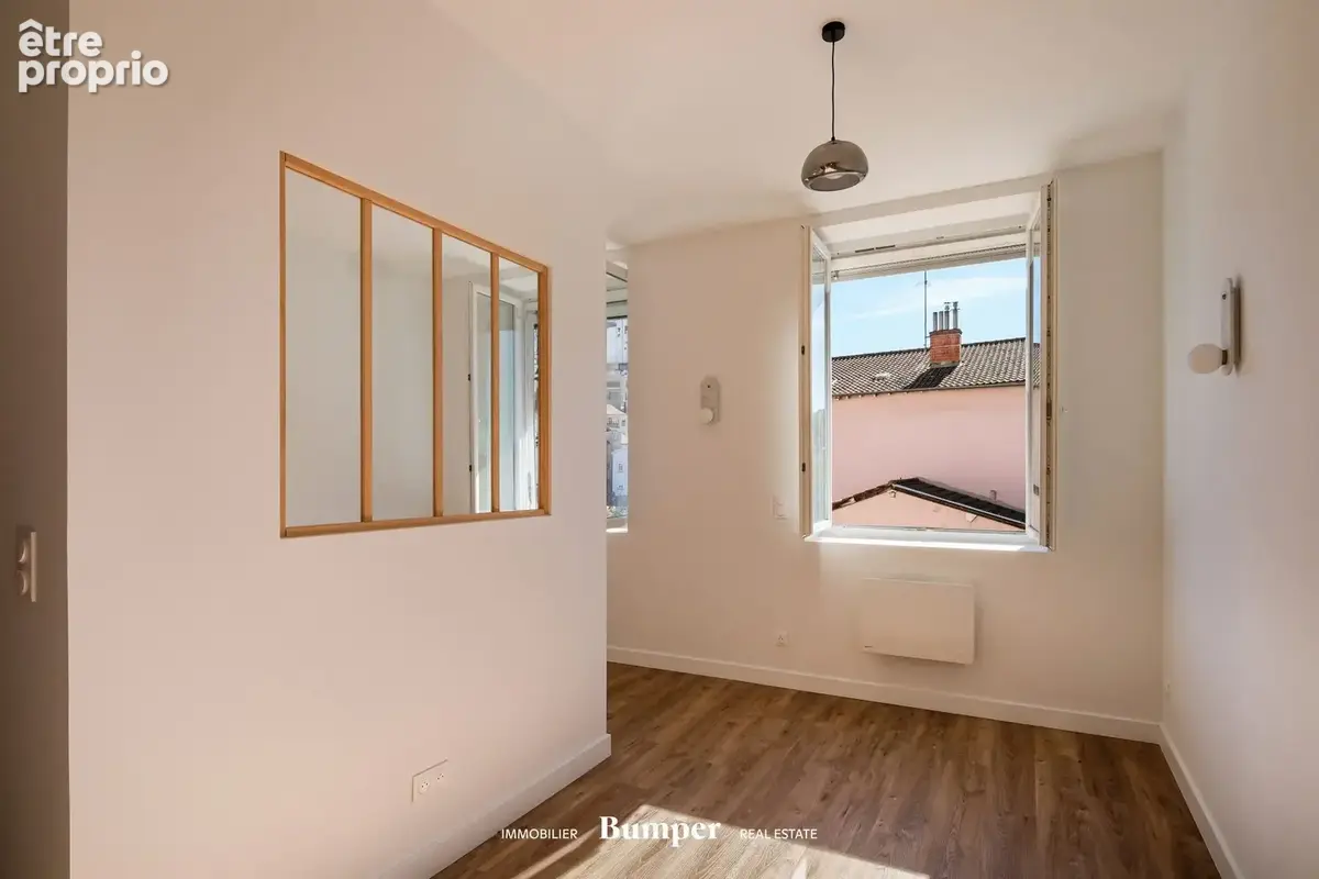 Appartement 1 pièce 30 m² à vendre à Lyon-4e (69004) - photo 2