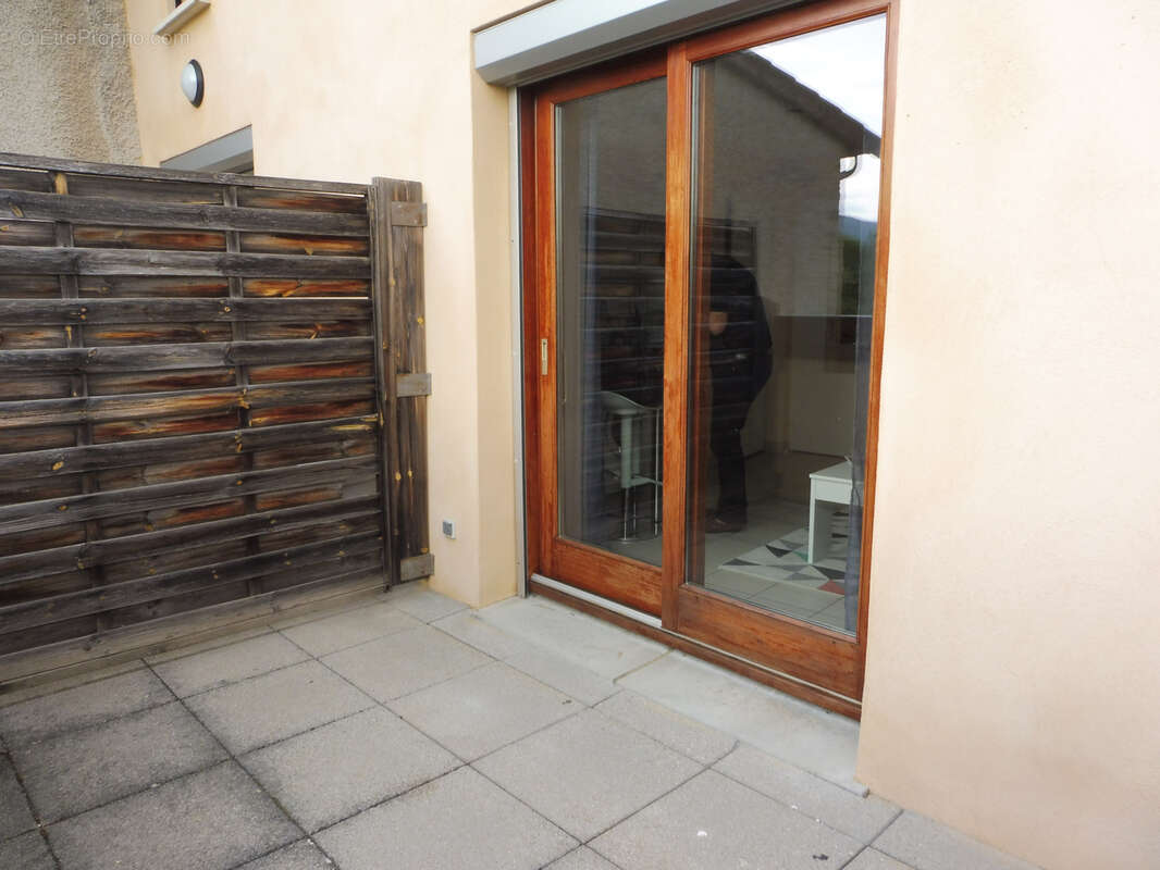 Appartement à MORNANT