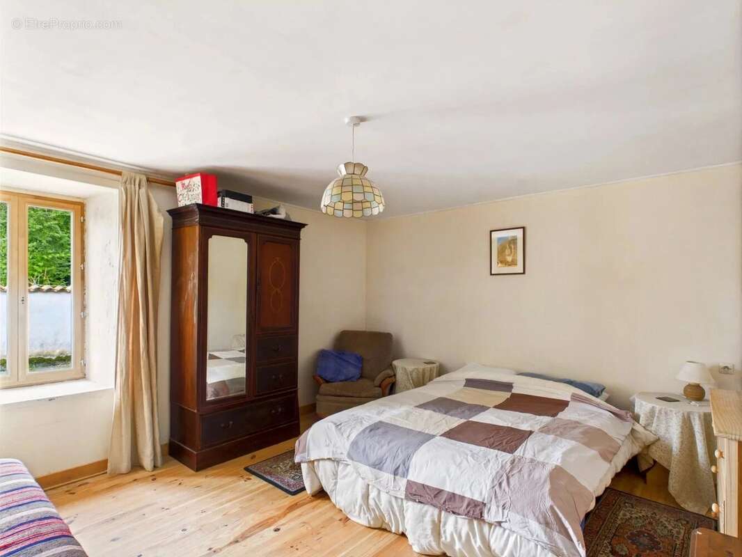 Maison à SAINT-JUST-LUZAC