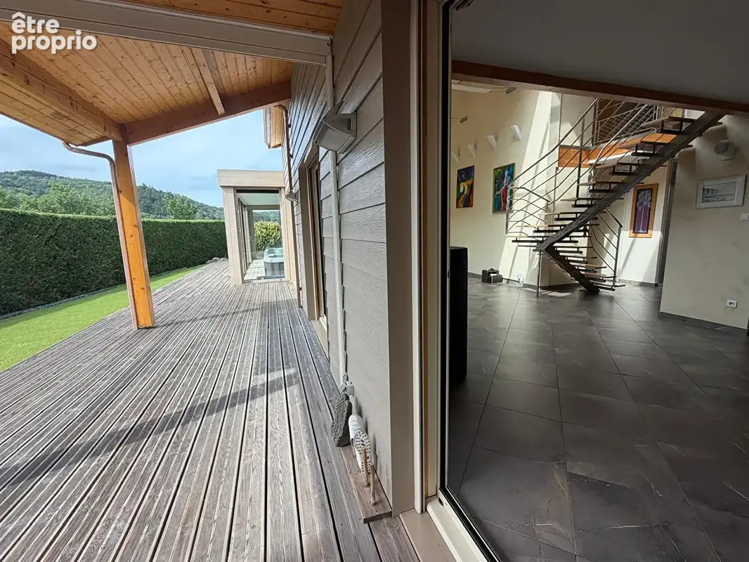 EXCLUSIVITE Villa de 215 m2 sur les hauteurs à 8 minutes du centre de Clermont-Ferrand - photo 3