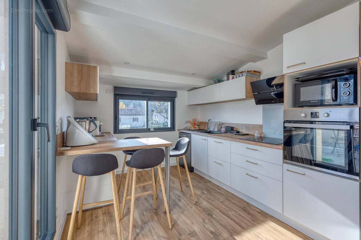 Appartement à ANNECY-LE-VIEUX