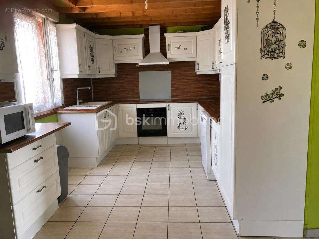 Maison familiale avec sous-sol, terrasse et terrain clos – Giffaumont - photo 4