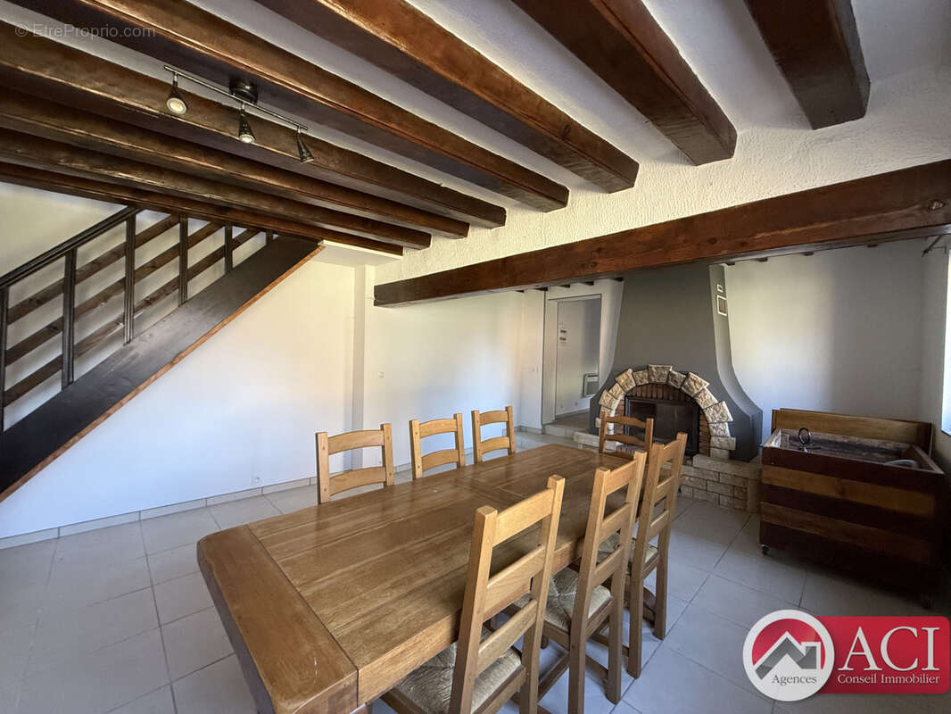 Maison à MERU