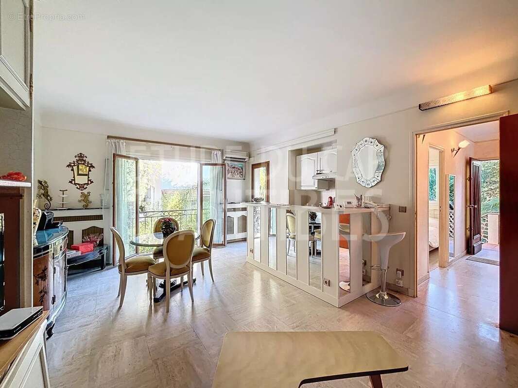 Maison à ANTIBES