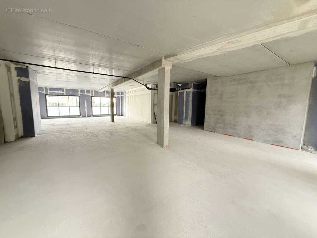 Commerce à SANARY-SUR-MER