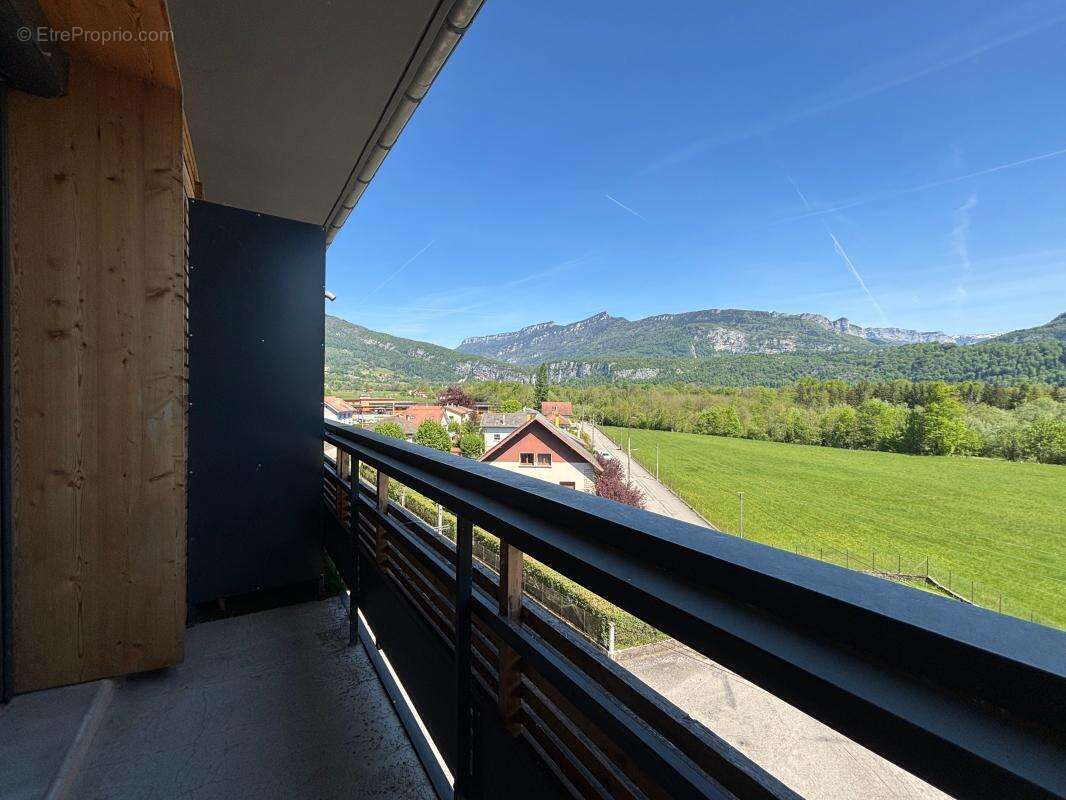 Appartement à LES ECHELLES