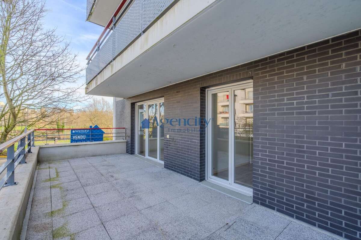 Appartement à LOGNES