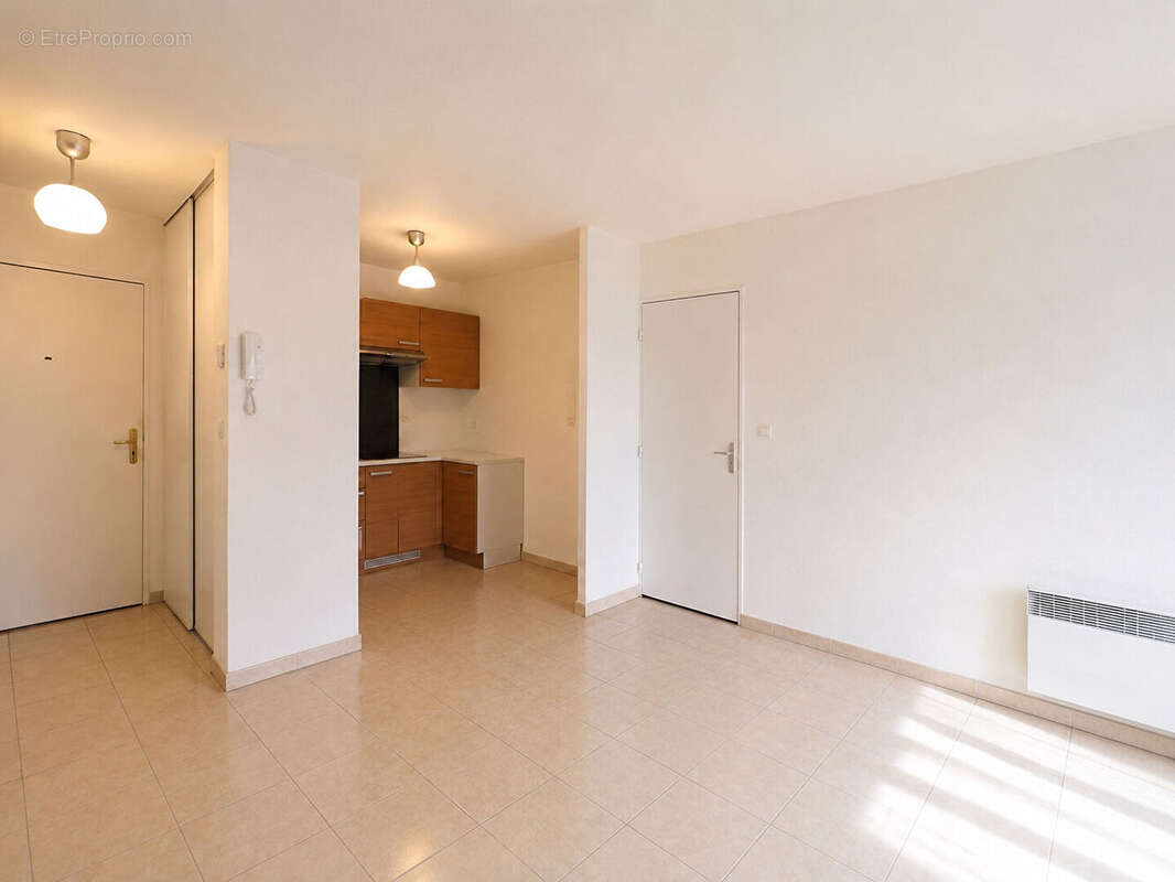 Appartement Istres 2 pièces 38 m2 avec garage - photo 2