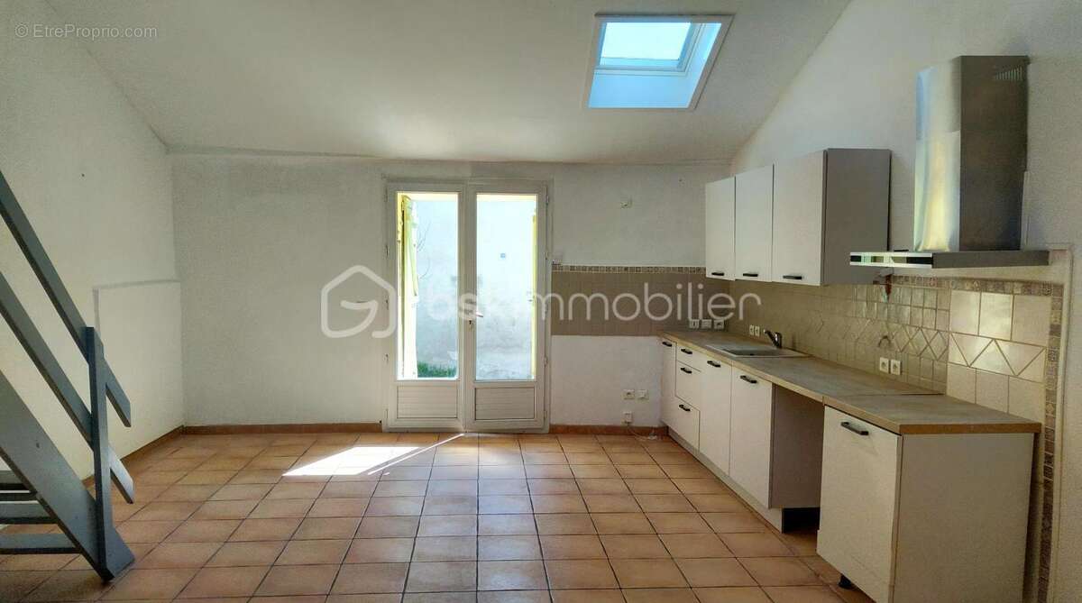 Appartement à SAINT-ETIENNE-LES-ORGUES