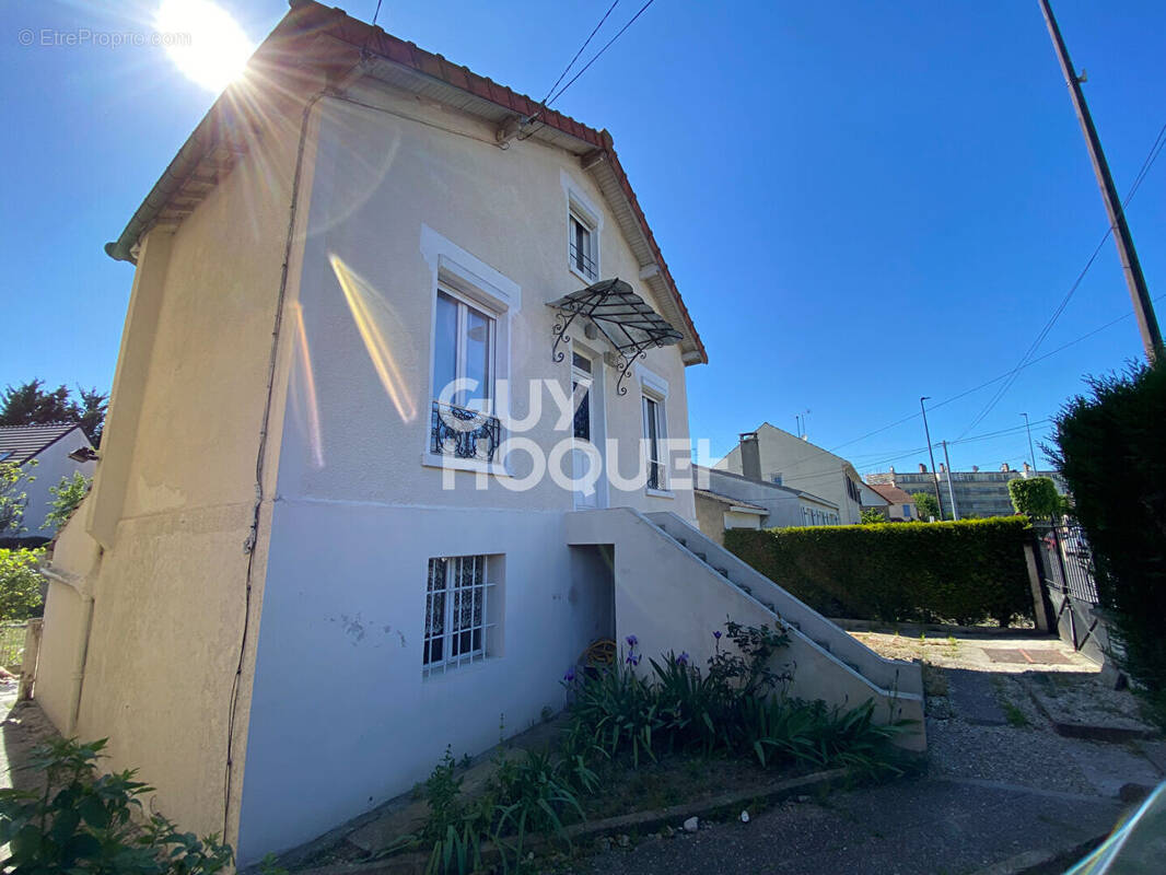 Maison à CHELLES