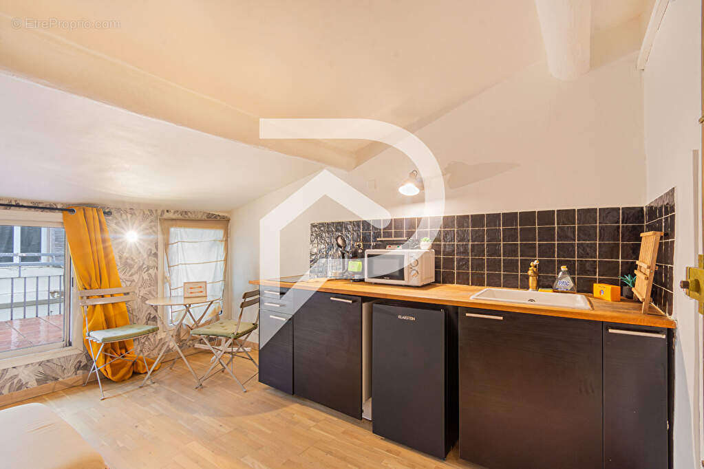 Appartement à MARSEILLE-2E