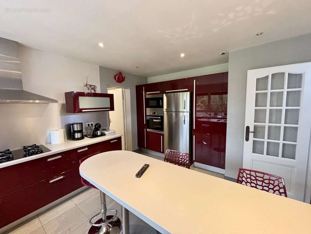 Maison à LES RUES-DES-VIGNES