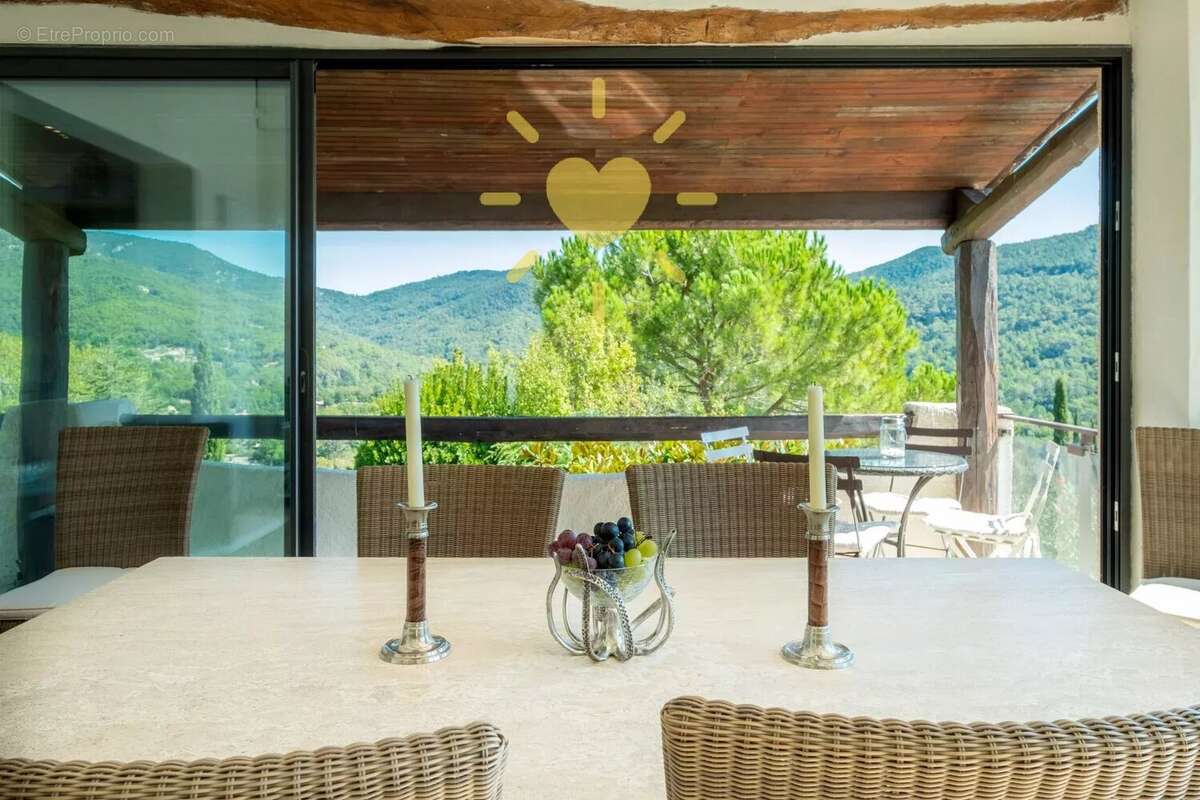 BARGEMON : Très jolie villa avec vue panoramique - photo 9