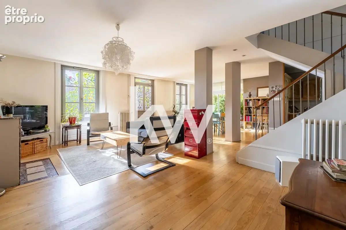 Maison 6 pièces 170 m² à vendre à Saint-Etienne (42100) - photo 4