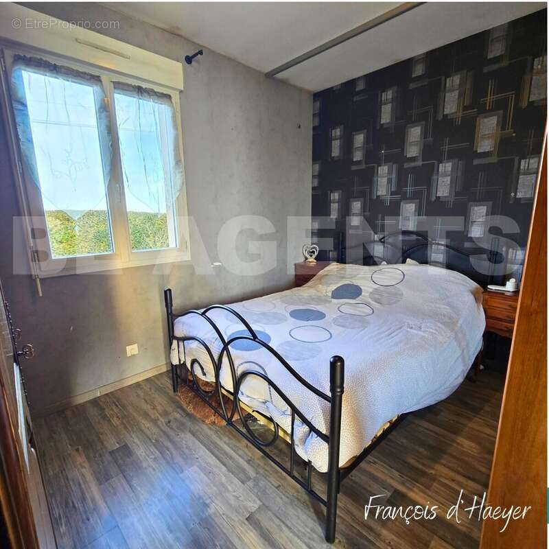 Copie de Sous OOFRE St Nico (600 x 600 px) (1500 x 1000 px) (1500 x 1125 px_20251205_151427_0000 - Maison à AUMALE