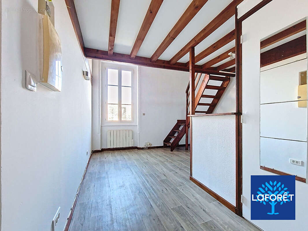 Appartement à OULLINS