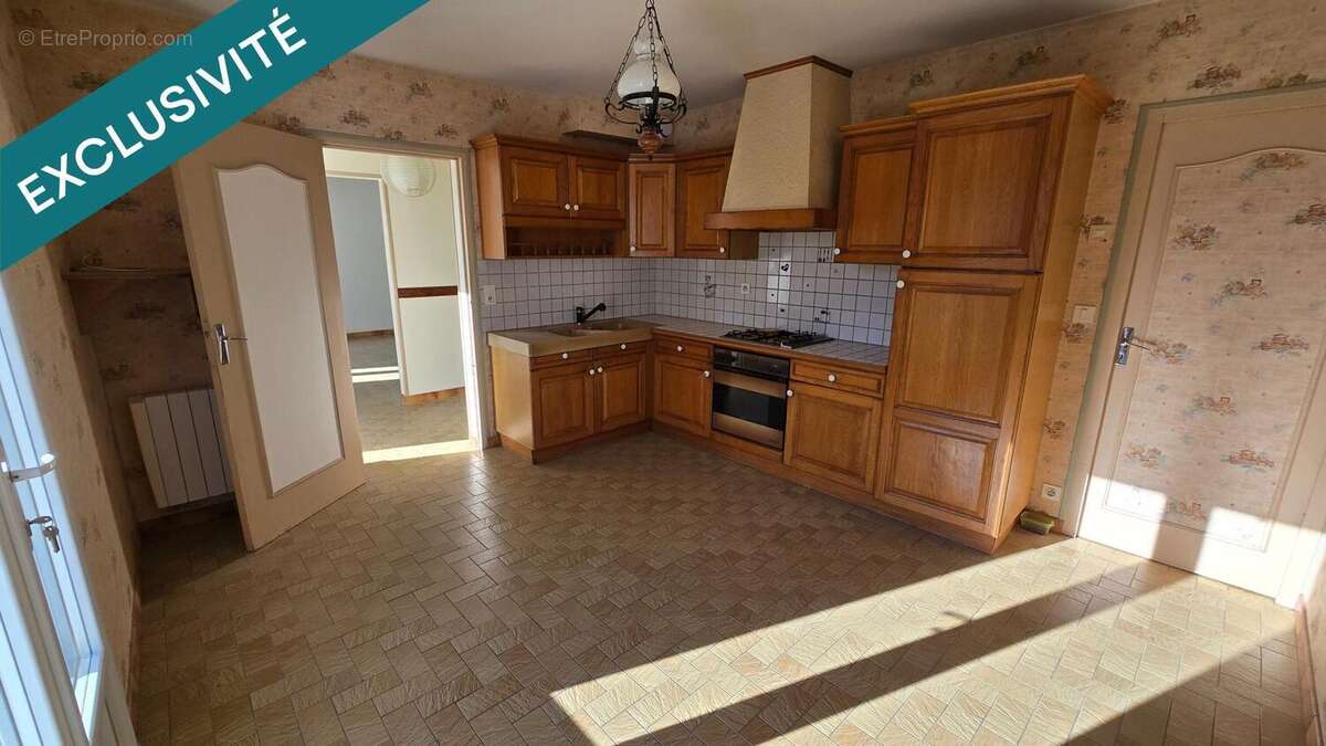 Maison 110 m² à Leignes-Sur-Fontaine  - photo 7