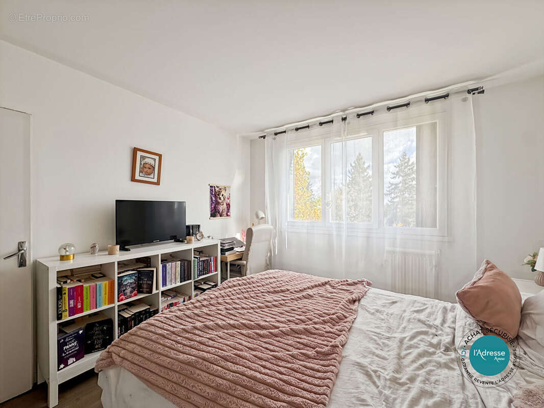 Appartement à MENNECY