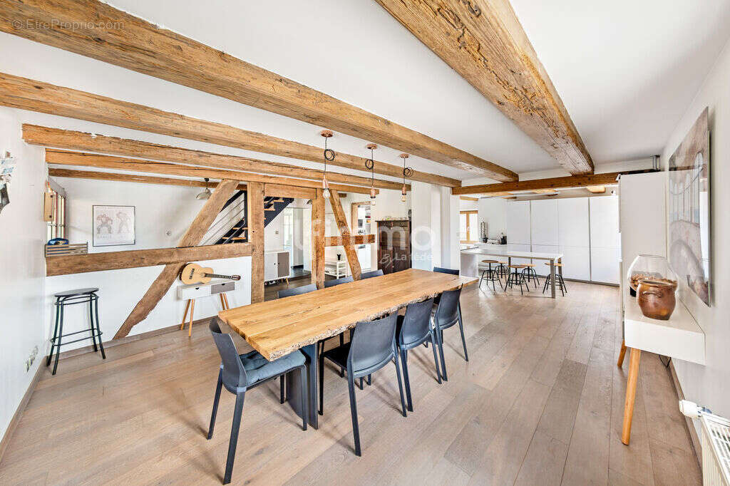 Cachet Historique & Volumes Hors Normes (283 m²) - photo 3