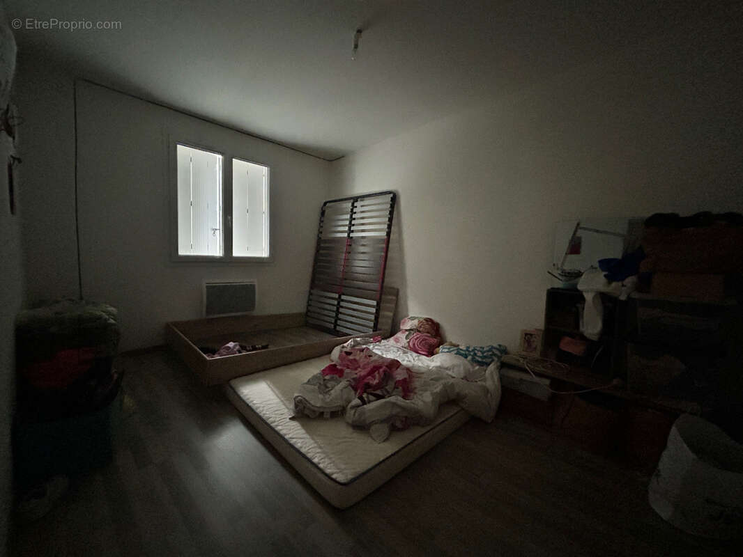 Appartement à BARBEZIEUX-SAINT-HILAIRE