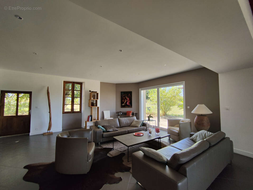 SECTEUR LANGON, Maison de Maître 1.7hectares - photo 4