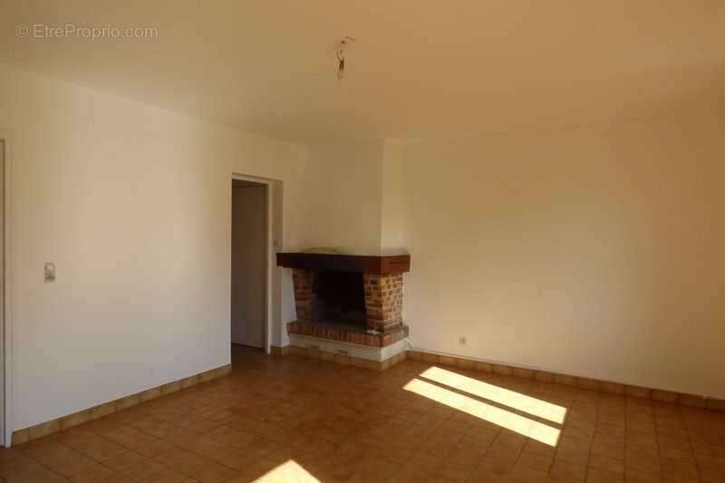 Maison à FLEURY-LES-AUBRAIS