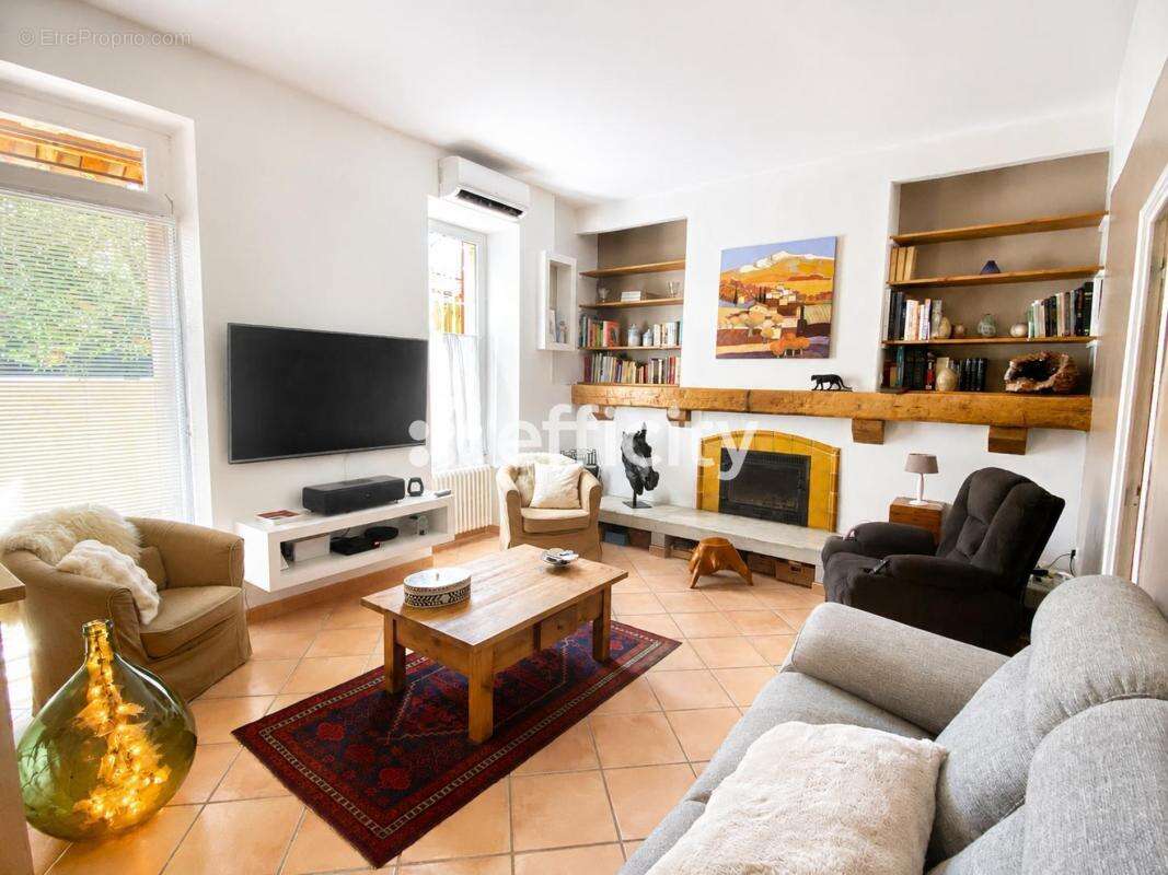Maison à MIRAMAS