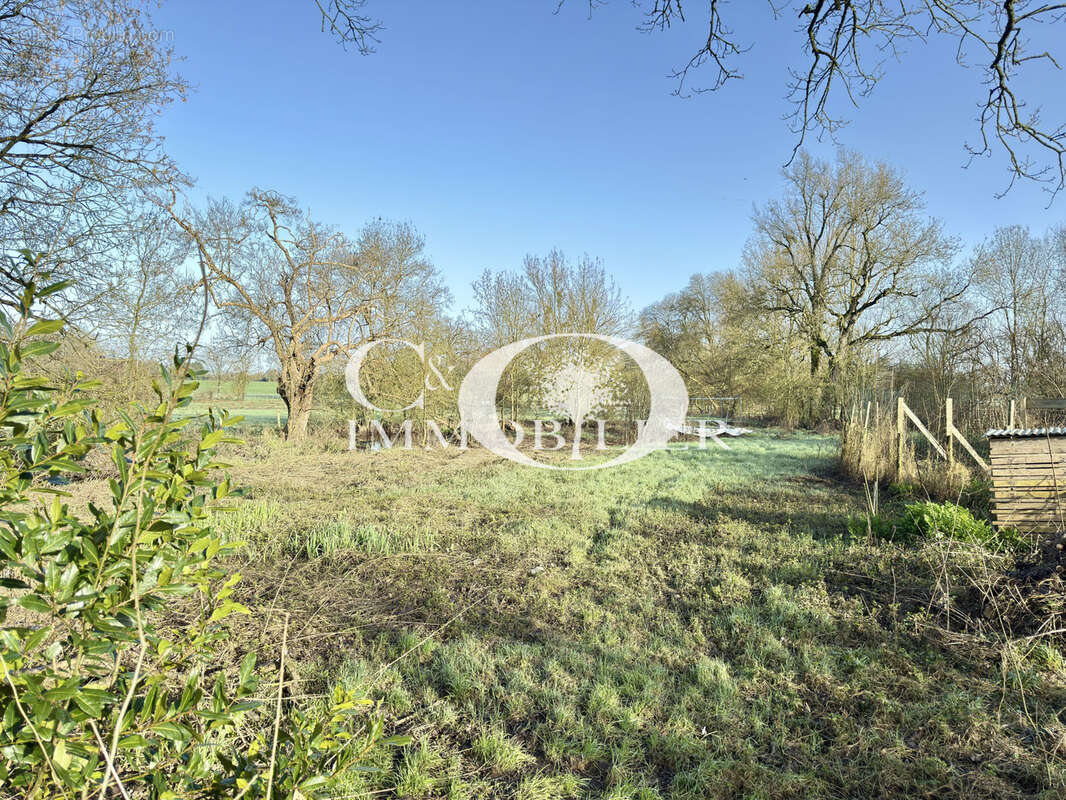 Maison à LEGE