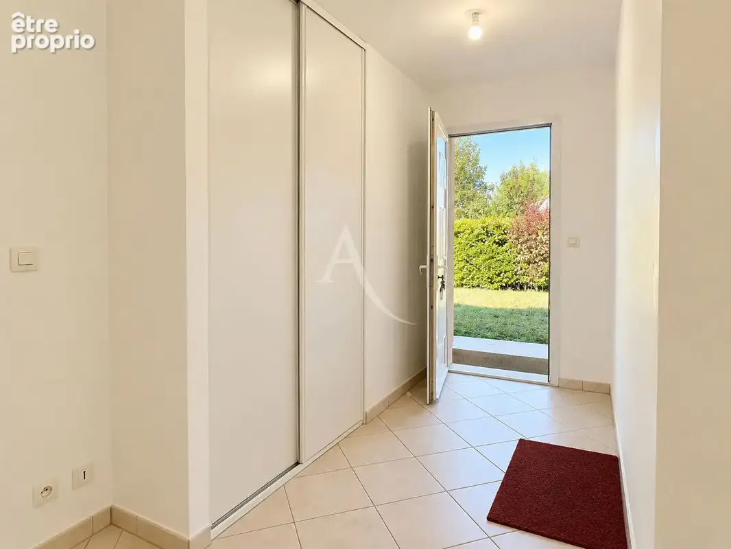 CESTAS/PIERROTON : Maison de plain-pied 118m2 avec Garage. - photo 7