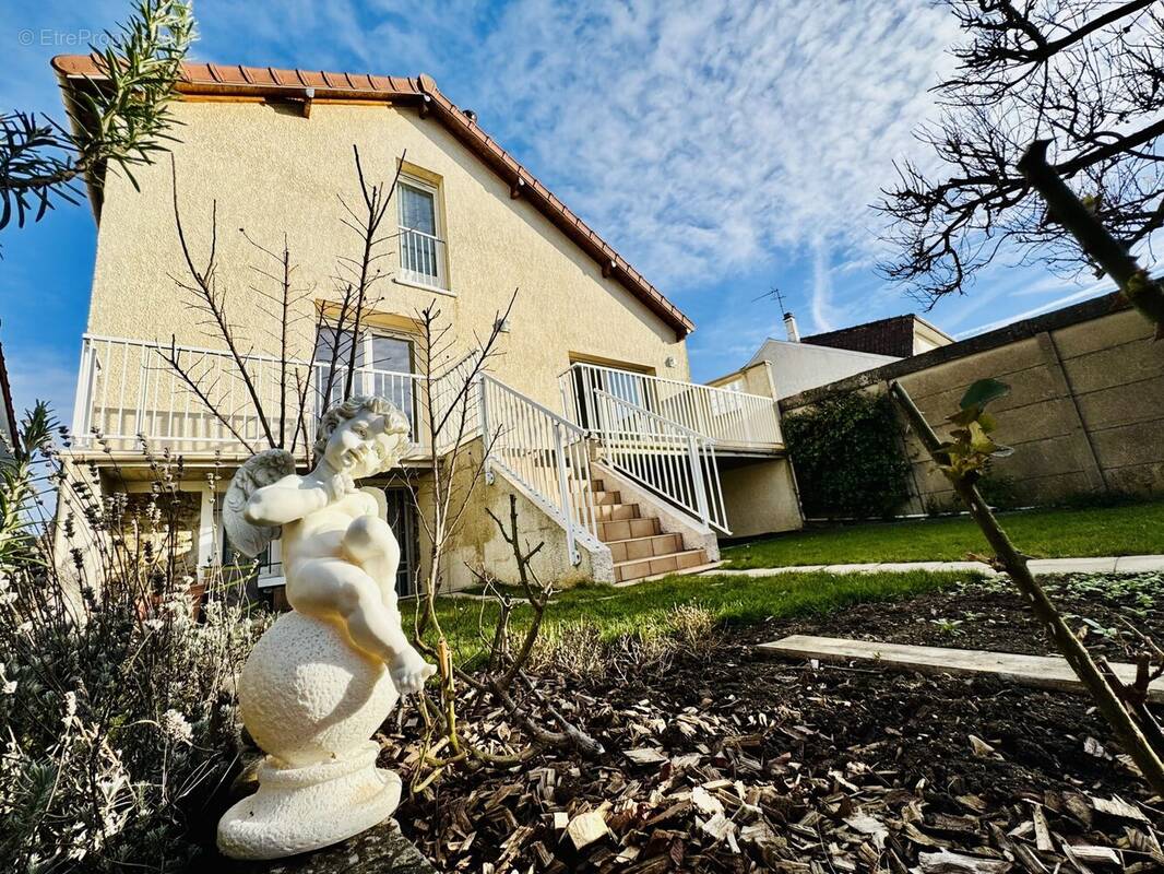 Maison à ATHIS-MONS