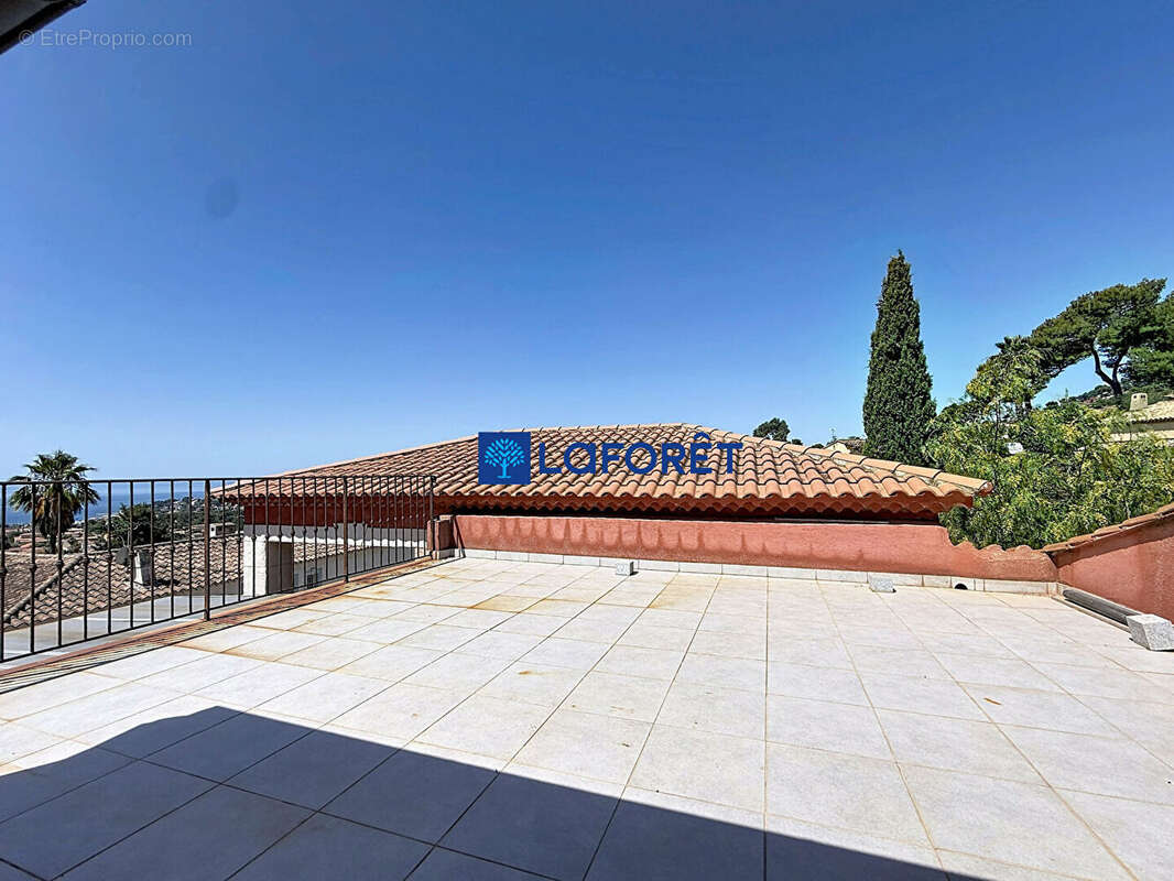 Maison à CARQUEIRANNE