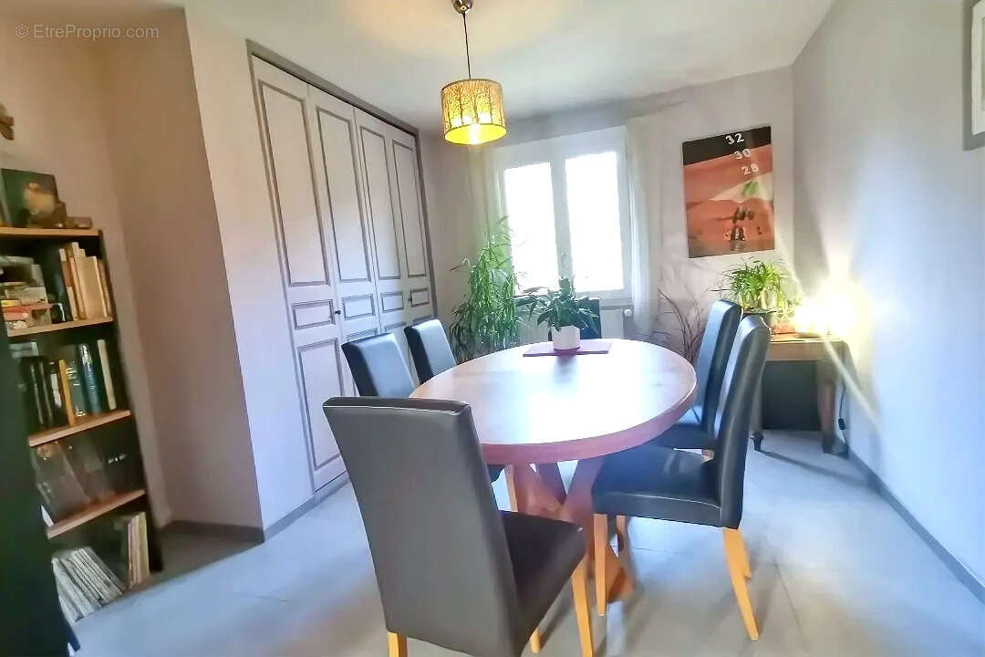 Maison à AZAY-LE-RIDEAU