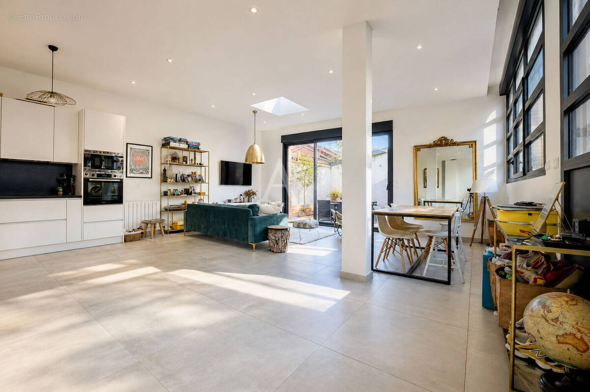 Appartement à NOGENT-SUR-MARNE