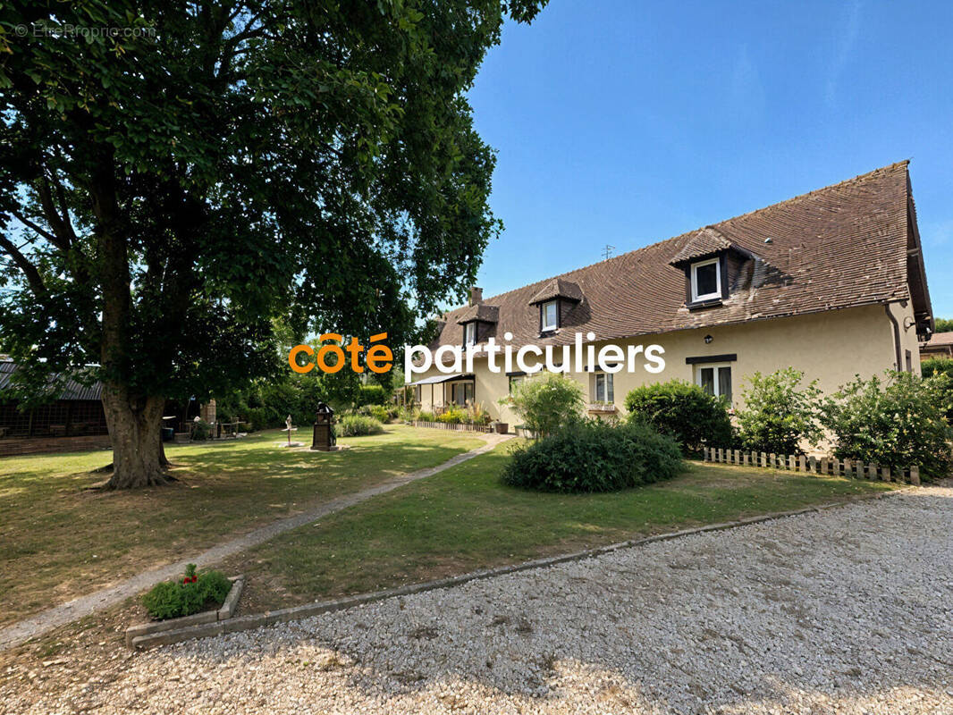 Maison à GROSSOEUVRE