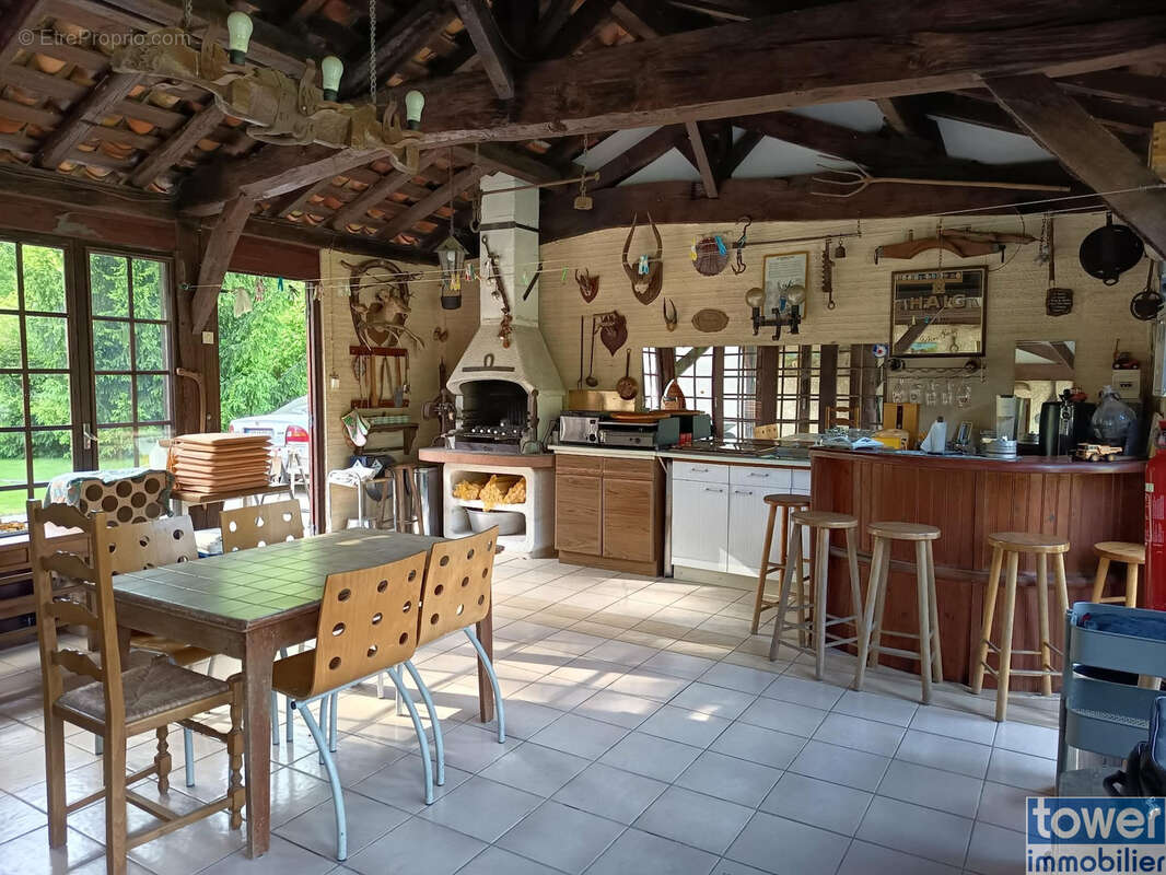 Maison à MOUSTEY