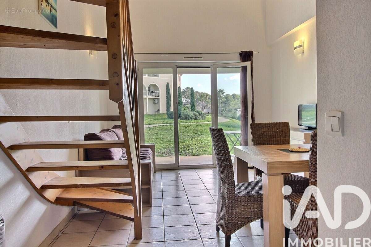 Photo 9 - Maison à SIGNES