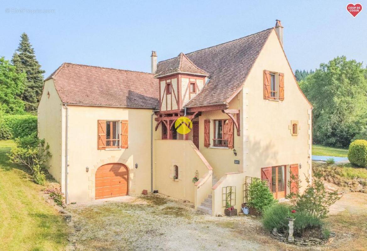 Maison à LE BUISSON-DE-CADOUIN