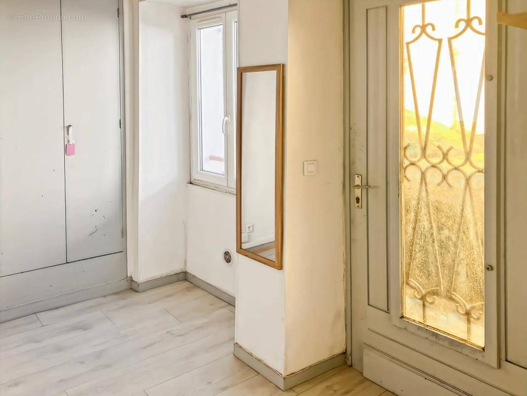 Appartement à LA FERTE-ALAIS