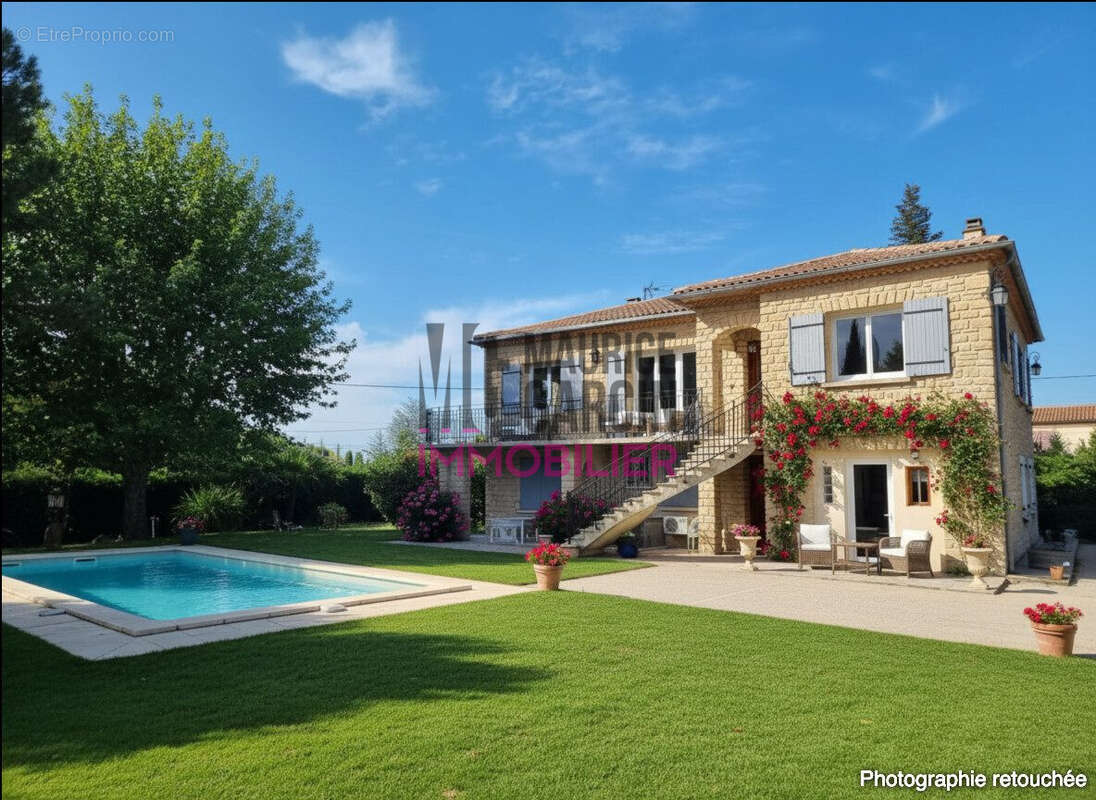 Maison à MAZAN