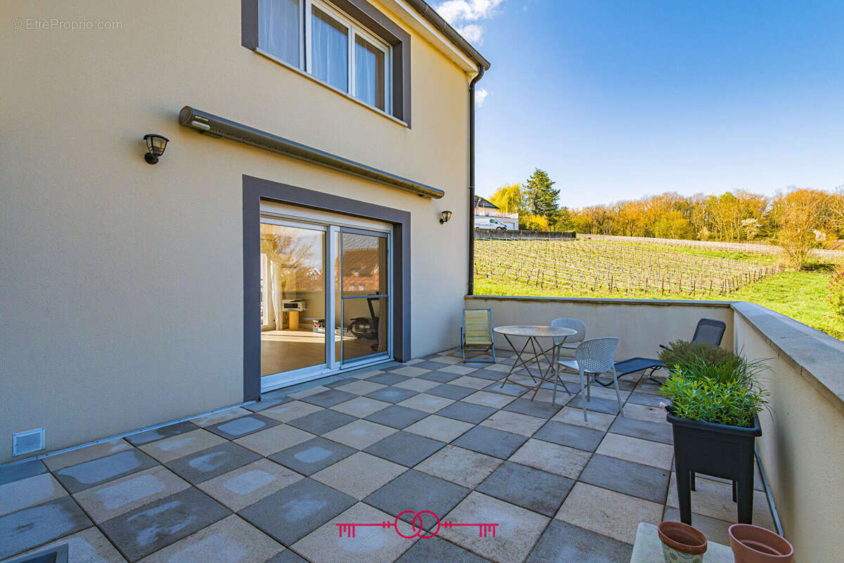 Maison à MAILLY-CHAMPAGNE