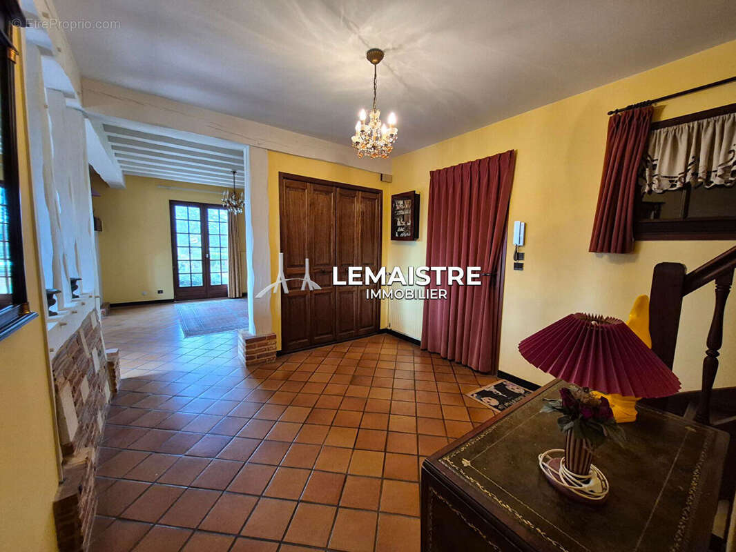 Maison à MONTIVILLIERS