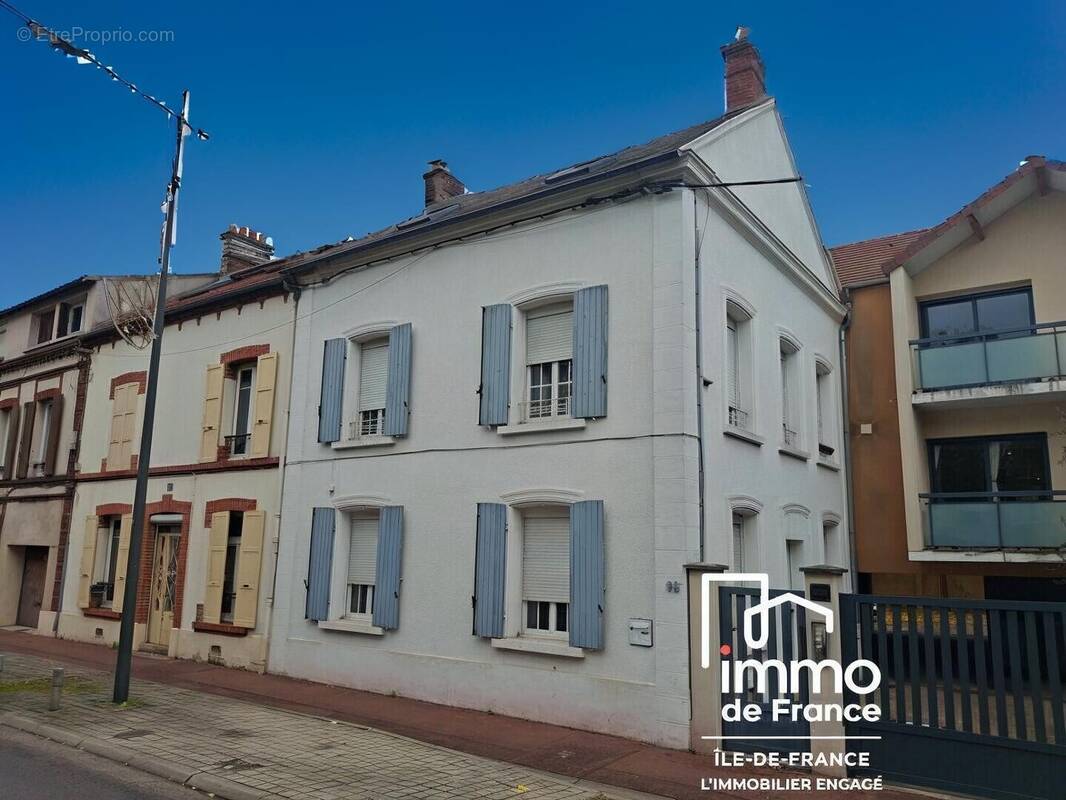 Appartement à MANTES-LA-JOLIE