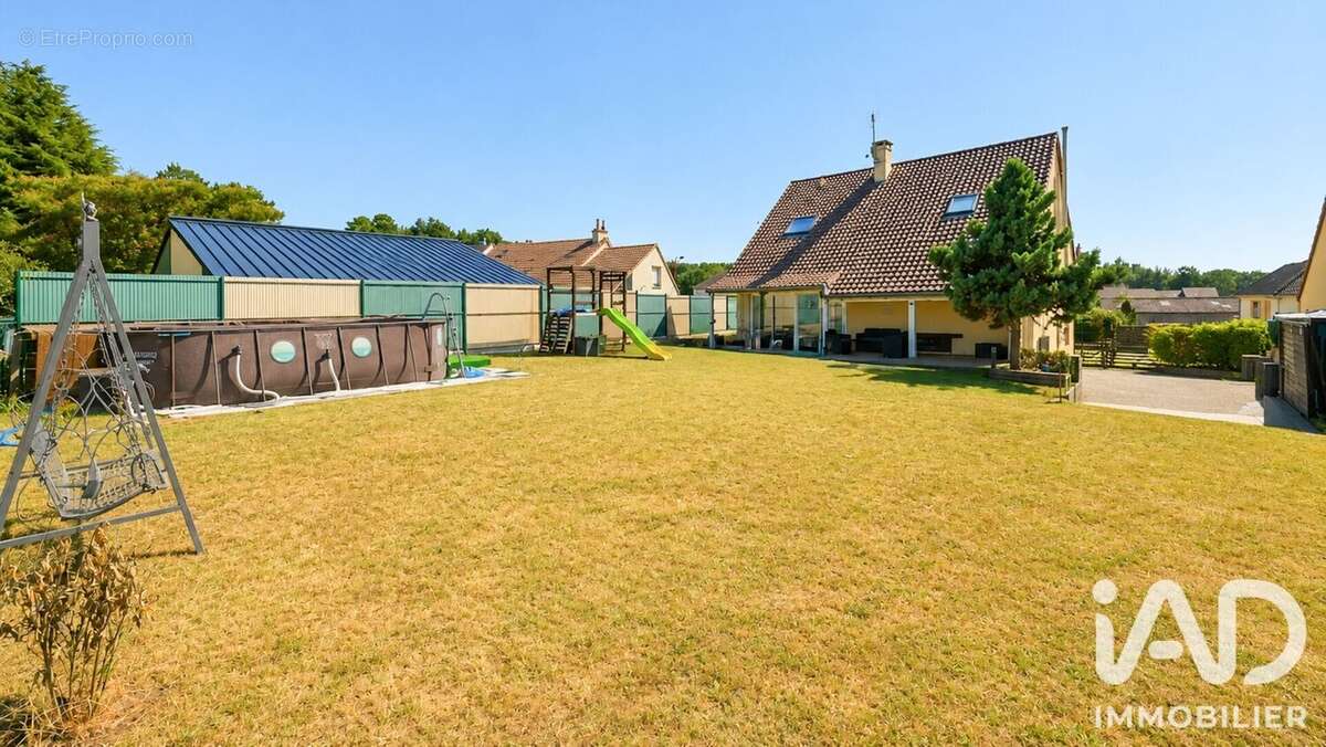 Maison 121 m² à Brette-Les-Pins  - photo 9