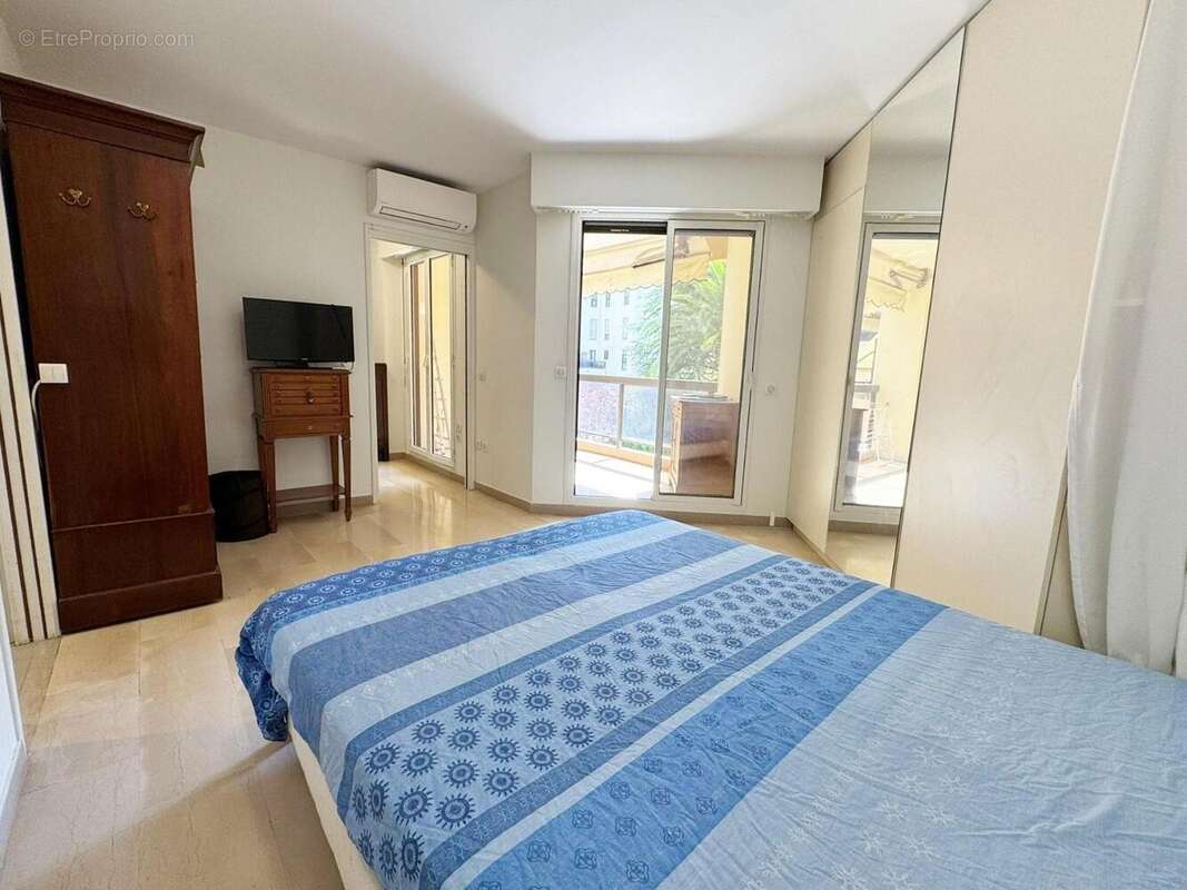   - Appartement à NICE