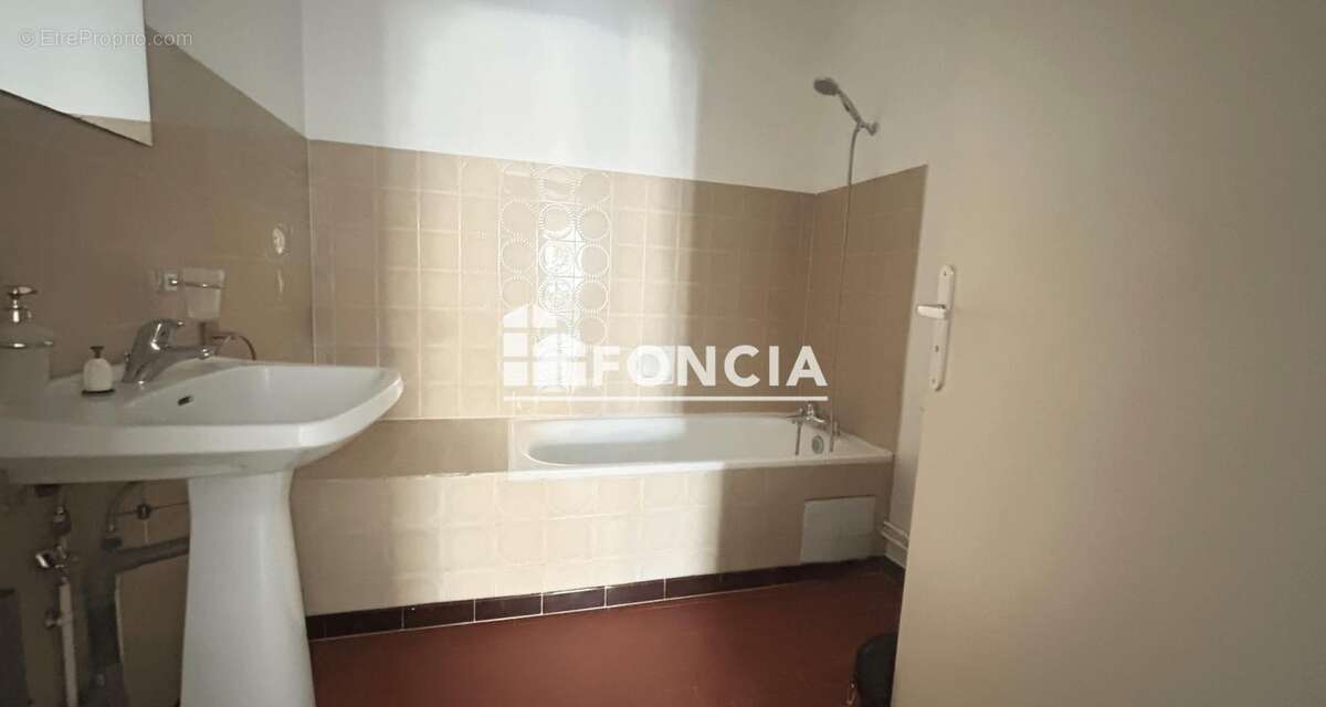 Appartement à LYON-8E