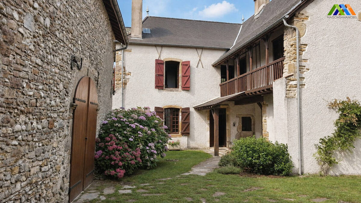 Navarrenx rustic ourtyard - Maison à NAVARRENX